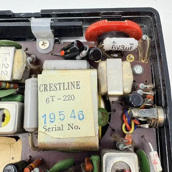 Crestline Model 6T-220 Constant Black Plastic Body Transistor Radio Leather Case
